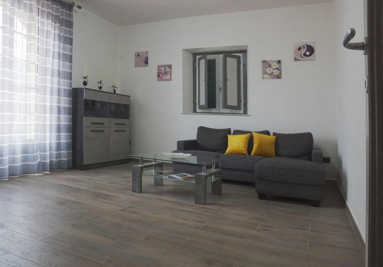 La Casina Fra Gli Olivi Villa มาสซาโรซา ภายนอก รูปภาพ